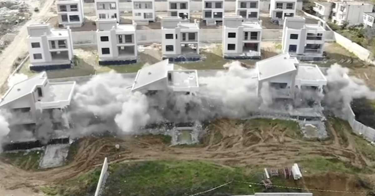 VIDEO/ Hidhen në “erë” vilat pa leje në Sauk, Rama: Operacioni nuk do të ndalet deri kur…