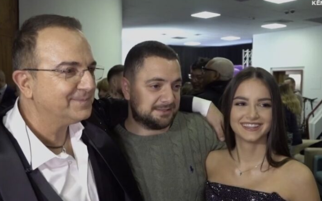 VIDEO- Takimi i bukur në prapaskenë, Ardit, Jon e Anna Gjebrea flasin mes emocionesh..