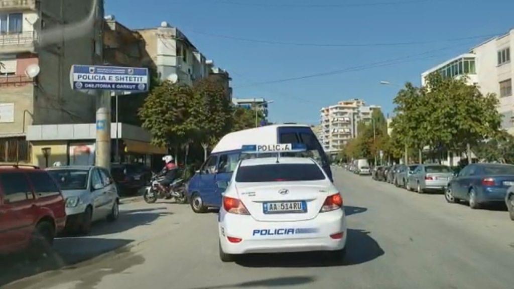 Vlorë – Katër persona nën hetim në Sarandë, zjarr i dyshuar i qëllimshëm në një mobileri