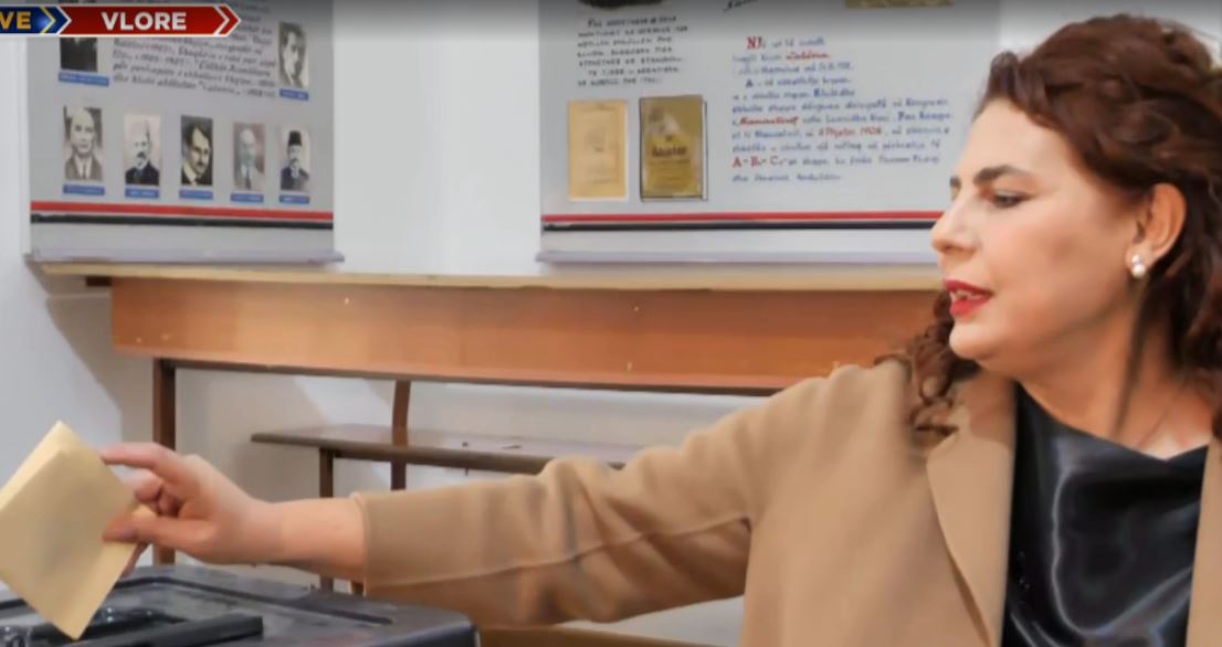 Vlorë, voton Brunilda Mersini: Kjo ditë është për qytetarët. E kënaqur me pjesëmarrjen