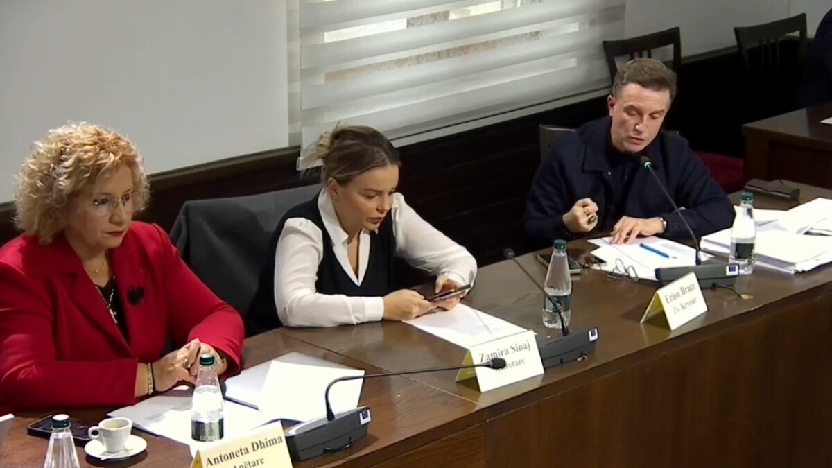 Vonesa në miratimin e draft-rezolutës për veprimtarinë e AMF, Braçe: Dua të besoj që është burokraci e Kuvendit, jo…