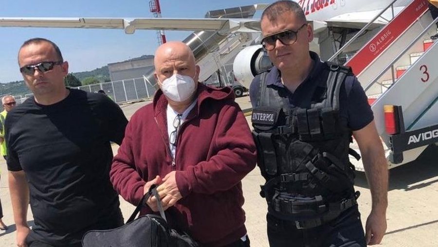 Vrau dy persona pas debatit për aksidentin, kërkohen 25 vite burg për ish-policin