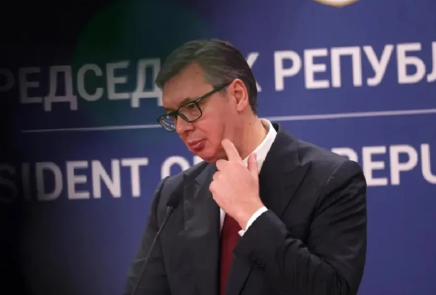 Vuçiç dhe vëllai i tij në qendër të dyshimeve për korrupsion, akuza se po fshehin komunikimet