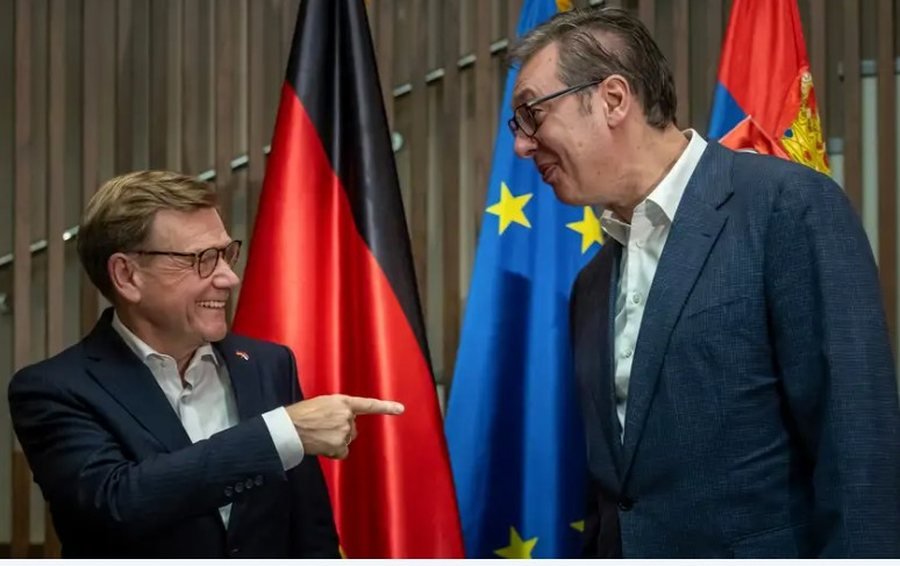 Vuçiç kërkon boshllëqe në politikën gjermane