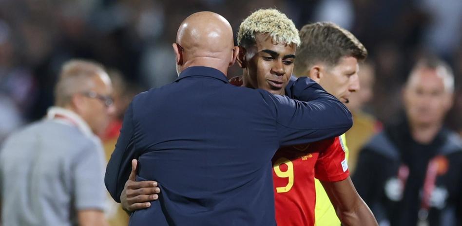 Yamal si “mollë sherri”, shpë*then De La Fuente: Askush nuk më jep dot leksione, as Barcelona