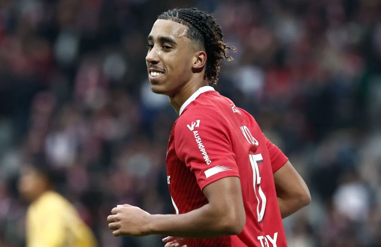 Yoro mbron zgjedhjen e tij për Man United: “Nuk kam keqardhje që nuk shkova te Real Madrid”