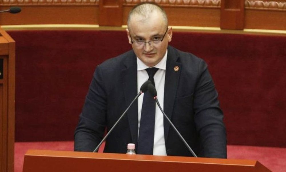 Zbulohet loja me tenderat/ KLSH: Ka vonesa të qëllimshme dhe shkelje të rënda