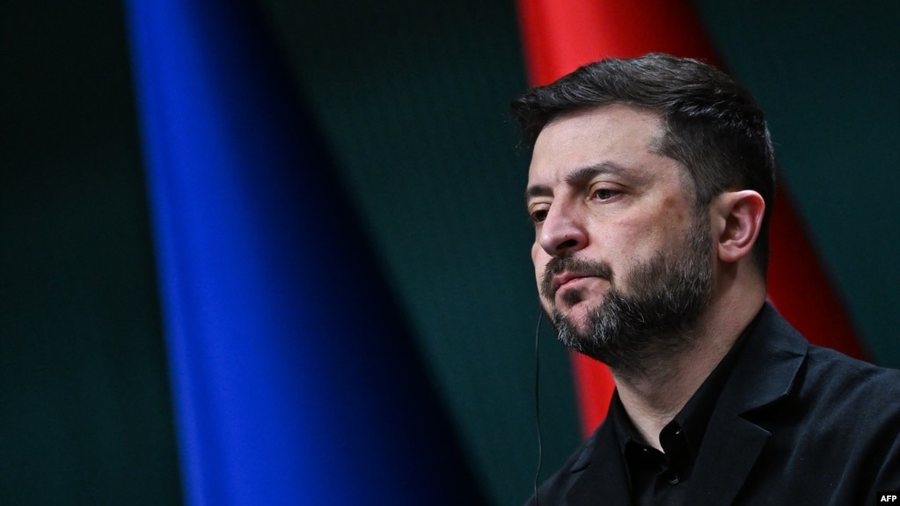 Zelensky intensifikon përpjekjet diplomatike mes sulmeve ruse e skandalit korruptiv