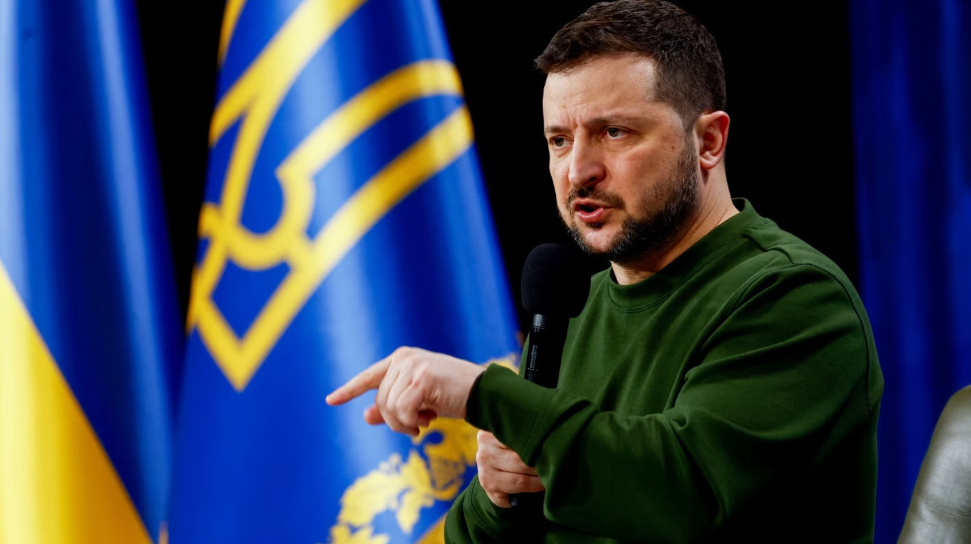 Zelensky takon zyrtarë amerikanë të Mbrojtjes mes raportimesh për një plan të diskutueshëm paqeje