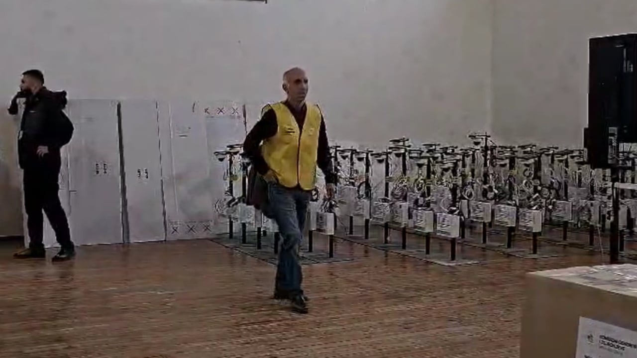 Zgjedhjet e pjesshme lokale të 9 nëntorit, në Cërrik mbërrijnë materialet zgjedhore/ Ja si do të bëhet shpërndarja e tyre