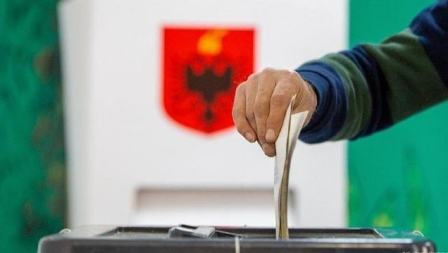 Zgjedhjet e pjesshme vendore/ Nis procesi i votimit në Bashkinë e Matit