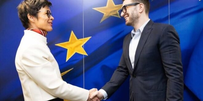 Zonja Kos mos u bëj Bozë!”