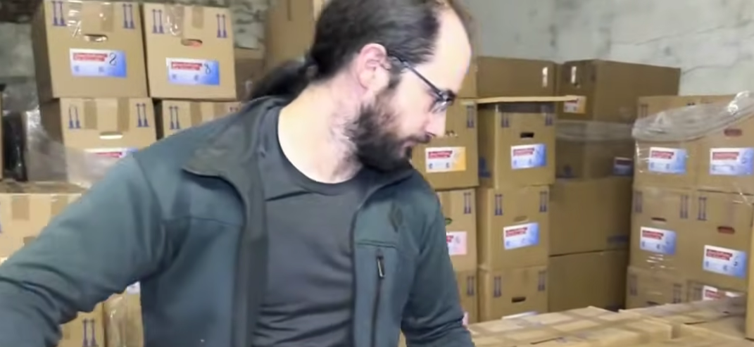 3 mijë dhurata për fëmijët e Mokrës, Librazhdit dhe Përrenjasit nga Gjermania