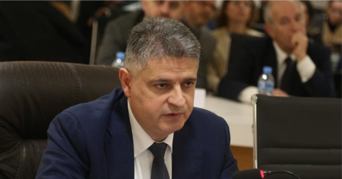 Adnan Xholi kujton çështjet e nxehta që ka hetuar: Dy biznesmenë u detyruan të hapnin varet e tyre