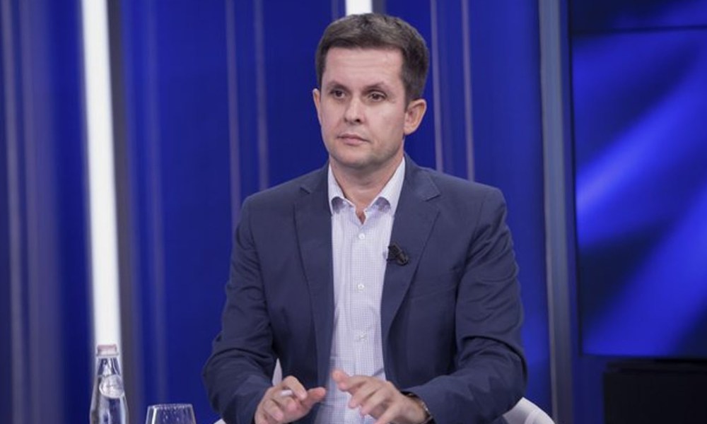 Alimehmeti: Berishës nuk ia thonë të gjitha, zgjedhjet e brendshme me lista fiktive