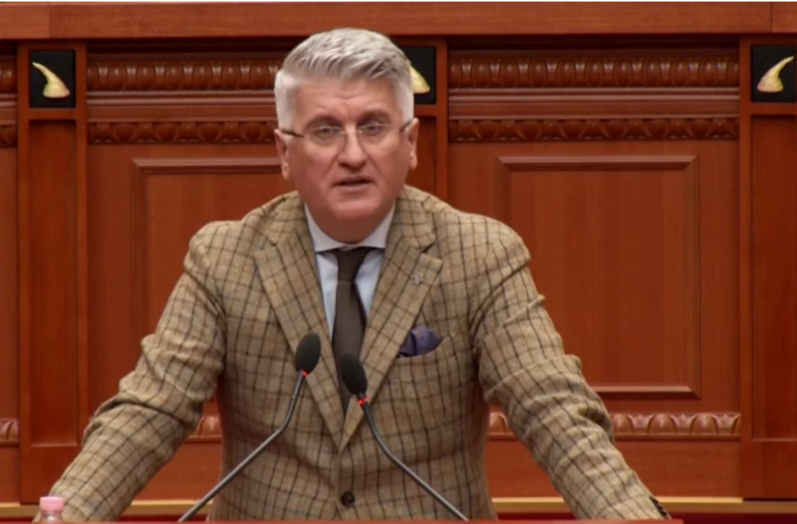 ‘Atentat ndaj demokracisë’/ Gjekmarkaj në Kuvend: E gjithë qeveria e pandehur!