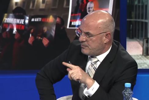 ‘Balluku është rast i pashpresë’, Peka: Nuk ka partner të Shqipërisë që beson se meriton 12 mandatet në Fier