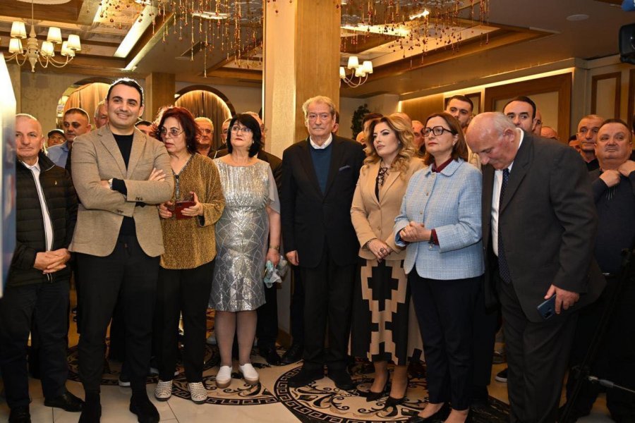 ‘Bashkëbisedim i hapur’/ Kreu i PD, Sali Berisha takohet nesër me demokratët e Degës nr. 9 në Tiranë