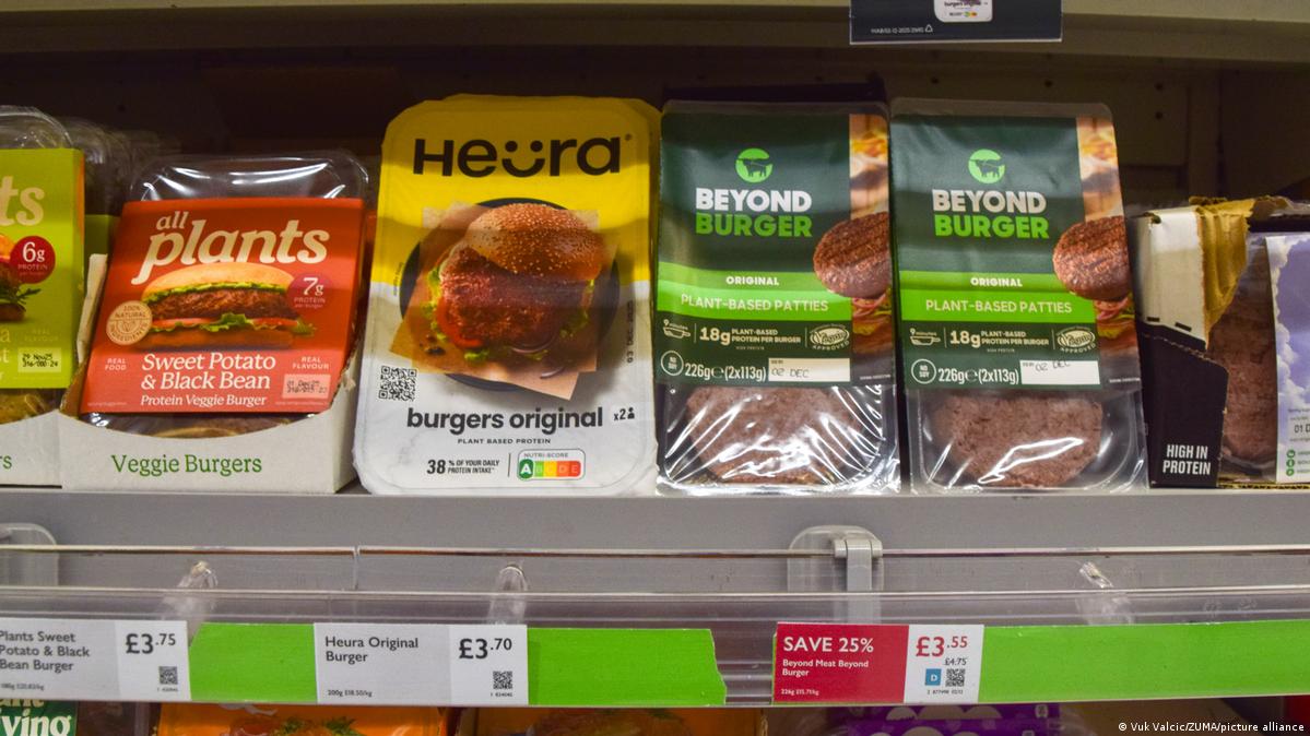 BE-ja vendos ndalimin e etiketave ‘burger vegjetarian’ dhe ‘salsiçe’