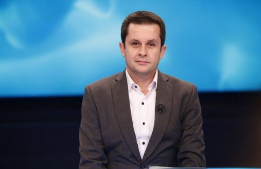 Bëhet qesharak/ Alimehmeti: Shkova me Salianjin për një PD më të plotë