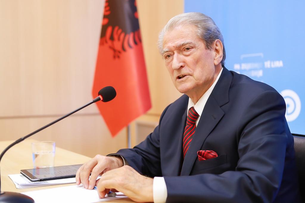 “Berisha e ka mbyllur ciklin e vet”/ Gjendja e PD, Ceka: Lideri duhet të largohet, ka dy rrugë ose rruga e vullnetit…