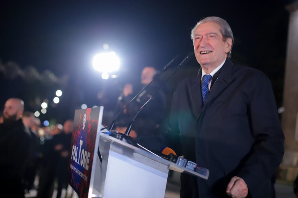 Berisha i prerë para demokratëve: Nuk e lëshojmë sheshin! Me Edi Ramën nuk shkojmë më kurrë në zgjedhje!