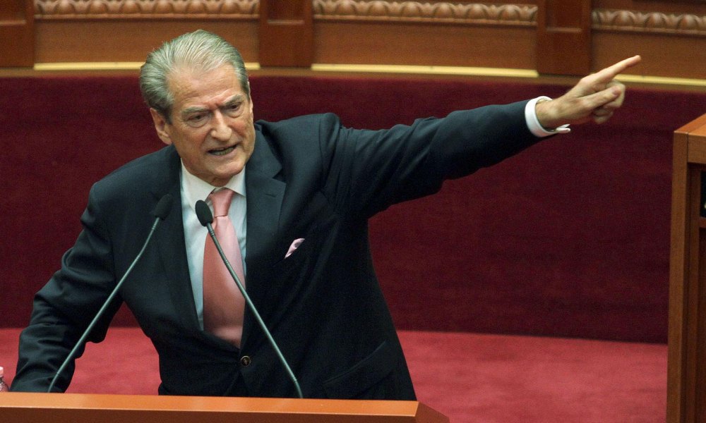 Berisha rikthehet në Kuvend pas festës për 35-vjetorin e themelimit të PD, fokusi tek zgjedhjet