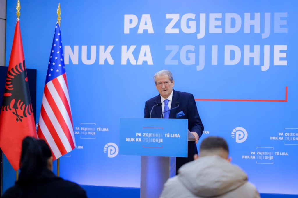 Berisha: Salianji, axhendë personale. Disa prej pjesëmarrësve në takim punuan në 11 maj për kandidatët socialistë