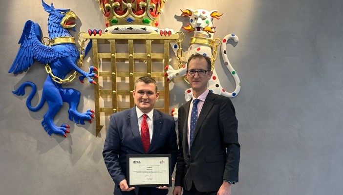 Britania e Madhe vlerëson Altin Dumanin: Tregoi guxim dhe integritet në luftën kundër krimit të organizuar