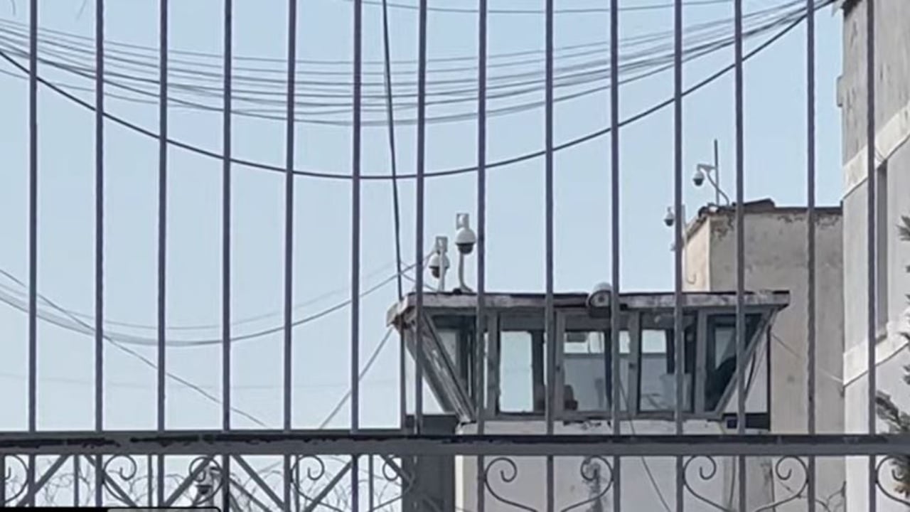 Burgu si spital, qindra të dënuar vuajnë nga sëmundje të ndryshme në qelitë e mbingarkuara të Shqipërisë