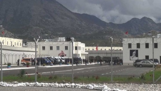 Burgu si spital, qindra të dënuar vuajnë nga sëmundje të ndryshme në qelitë e mbingarkuara