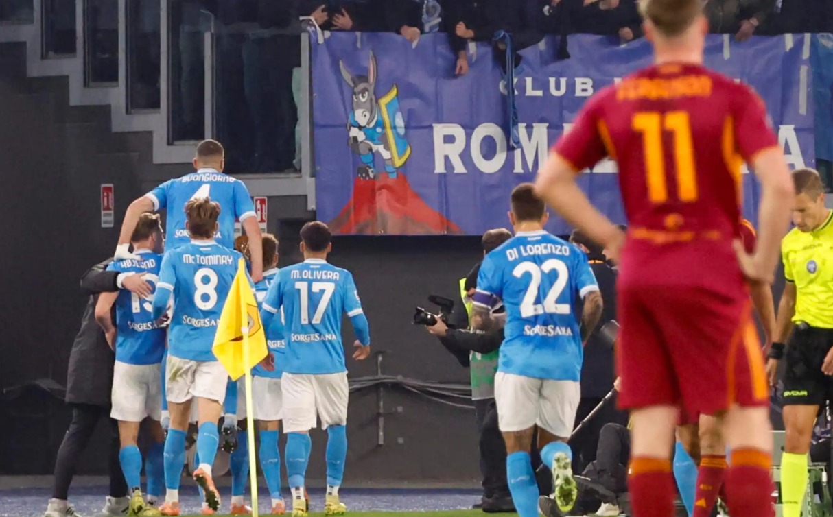 Contes i mjafton Nerez, Napoli kap Milan në krye, Gasperini bën moviolë: Ishte faull ndaj Kone