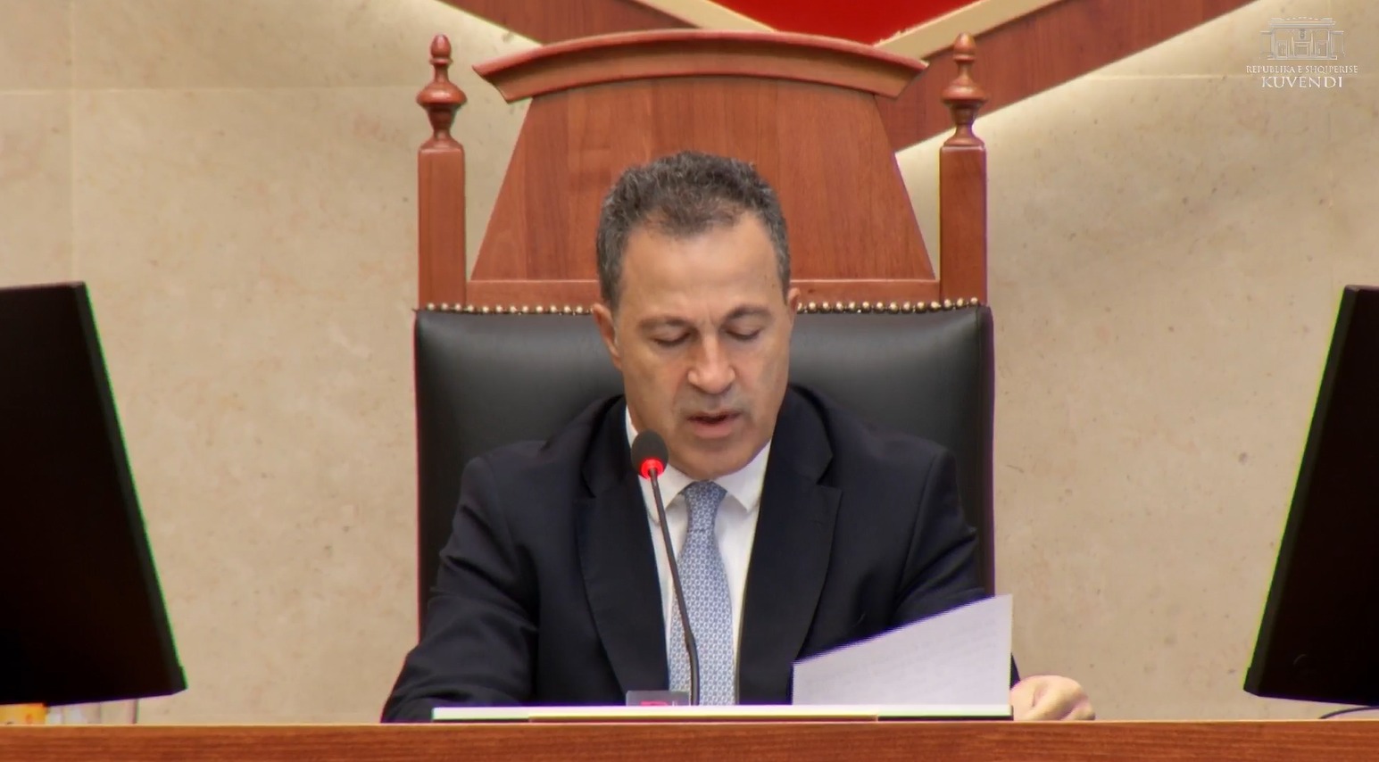 Debate në seancën parlamentare, PS rrëzon kërkesën e PD për interpelancë me Ramën