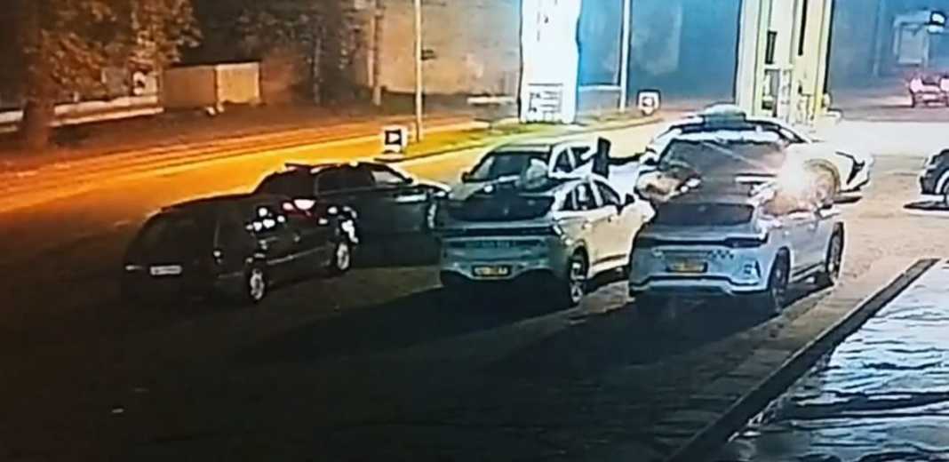 Del fotoja kur qëllohet për vdekje biznesmeni në Elbasan, Edmond Mëhalla