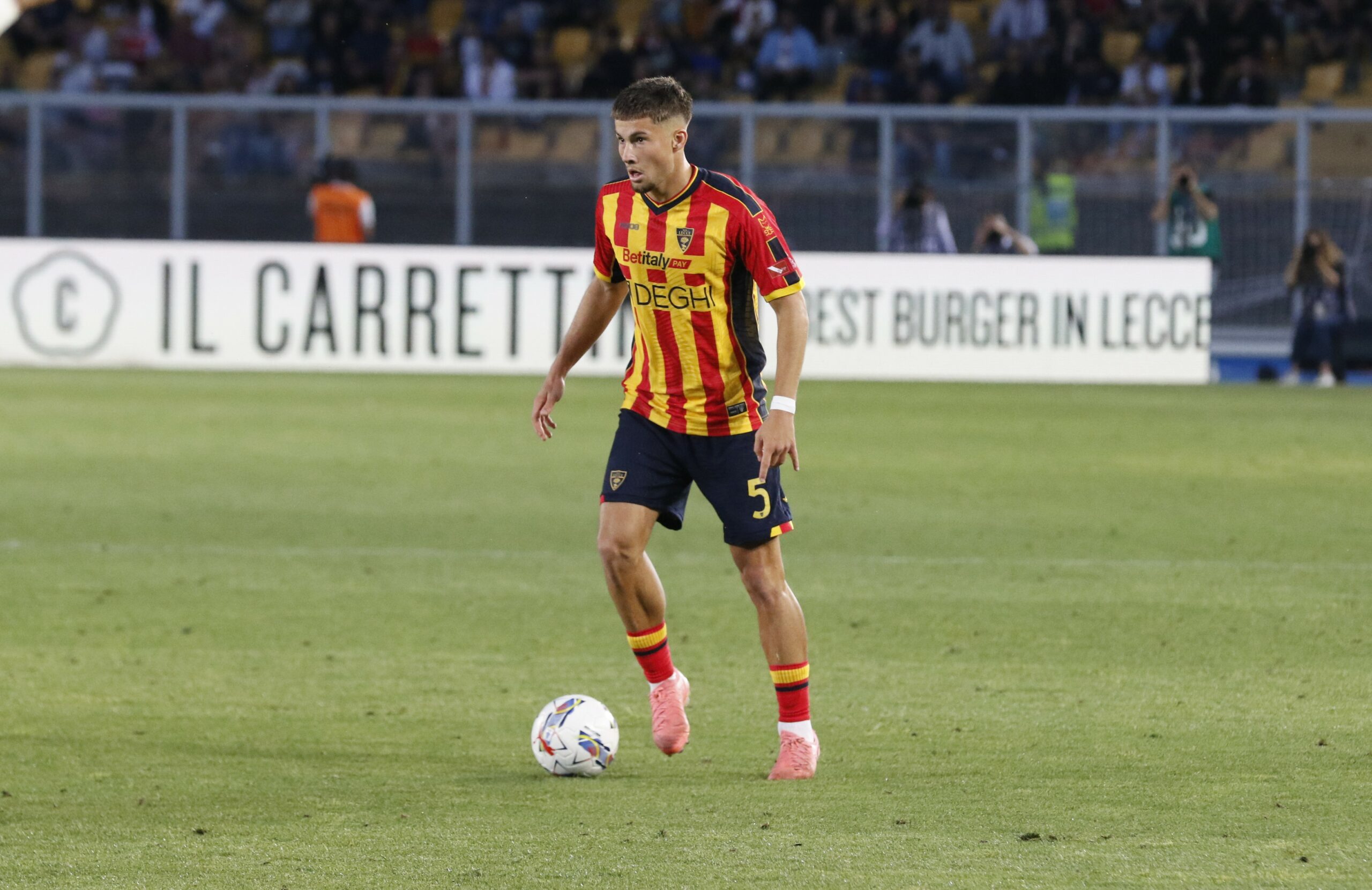 Dhuroi dy asiste, Medon Berisha në formacionin e javës së Serie A