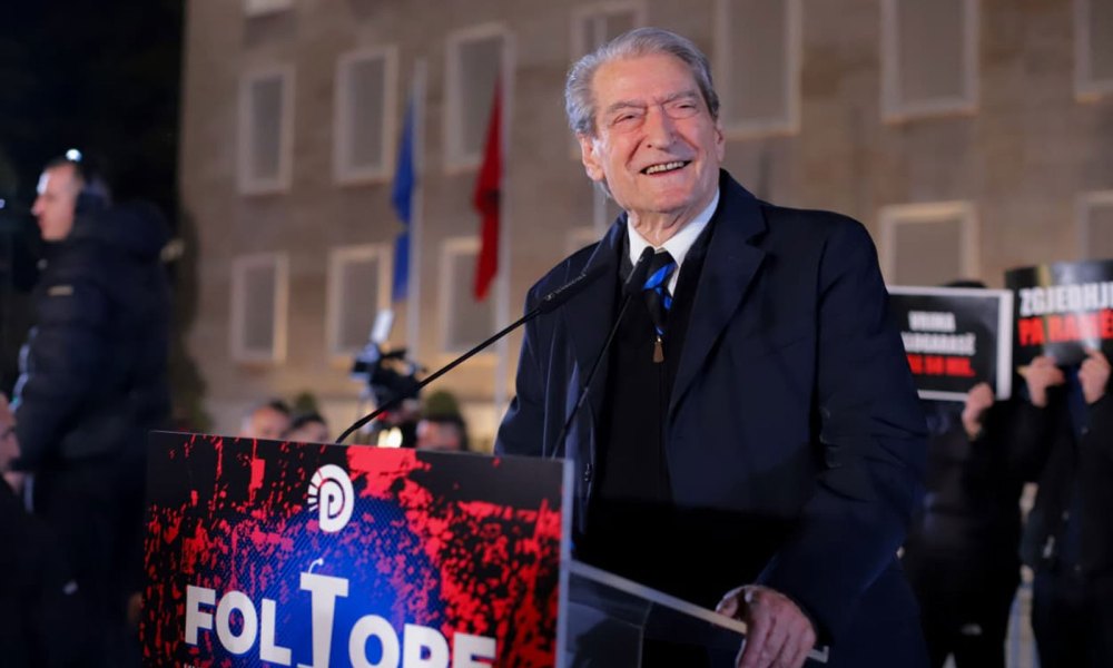 “Dita e Rinisë”/ Berisha kujton Lëvizjen e Studentëve të Dhjetorit: Gjunjëzuan regjimin më të egër