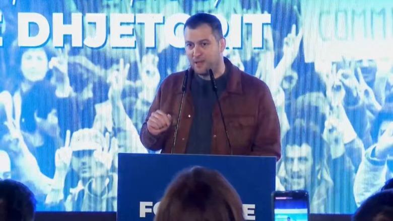 “Do ta shporrim diktaturën e dytë”- Mbështetësit e Berishës “frymëzohen” nga Dita e Rinisë