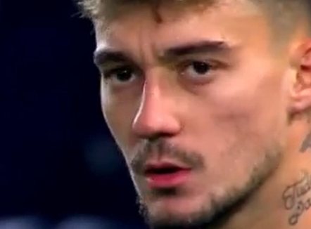 “Dukej me zemër skandinavi, jo me zemër shqiptari!” Gazetari habitet: Si ka mundësi që Muçi nuk lëvizi nga vendi?