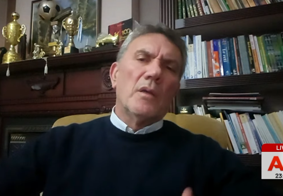 “E gjithë Vlora ka një fushë sportive”, Kreshnik Cipi ngre alarmin: është urgjente, po na ikin fëmijët nga Flamurtari