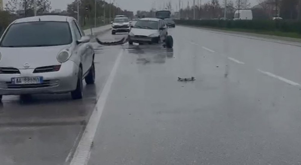 E premte e ‘zezë’/ Tjetër aksident në hyrje të Vlorës, plagosen dy persona