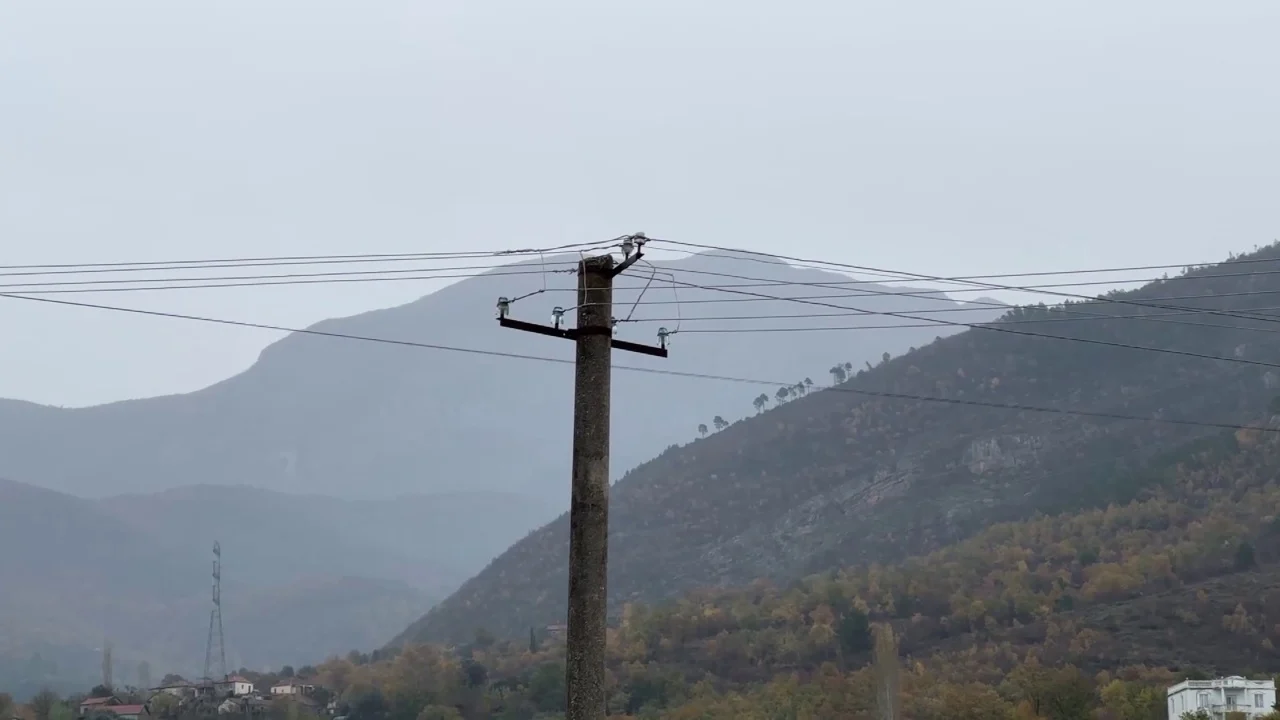 Energjia shpesh ndërpritet në disa fshatra të Lezhës, banorët në shqetësim