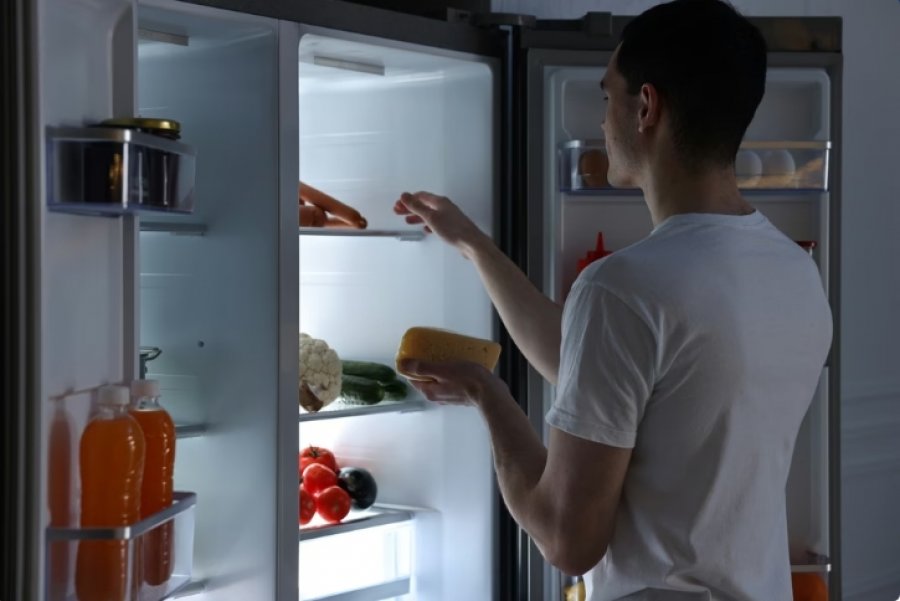 Fajtorët kryesorë për urinë edhe pas një vakti