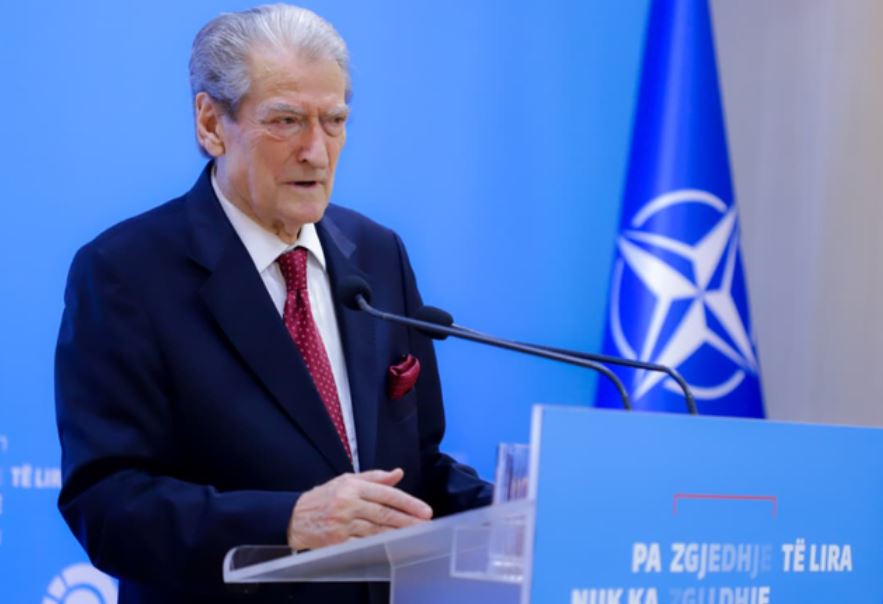 Foltorja e radhës/ Berisha takohet pasdite me demokratët e Mirditës