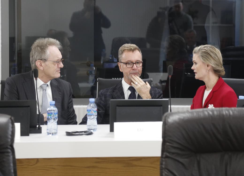 Fotolajm/ Mbledhja në KLP për zgjedhjen e kreu të ri të SPAK, ndërkombëtarët ‘sy e veshë’ tek kandidatët