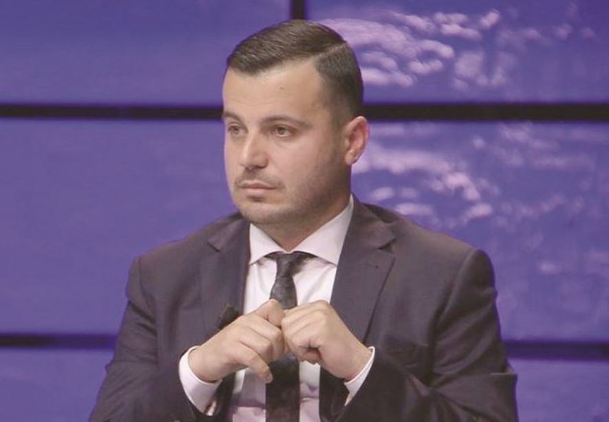 Gazetari akuzon Ministrinë e Financave/ Po fsheh listën e përfituesve të faljes së taksave