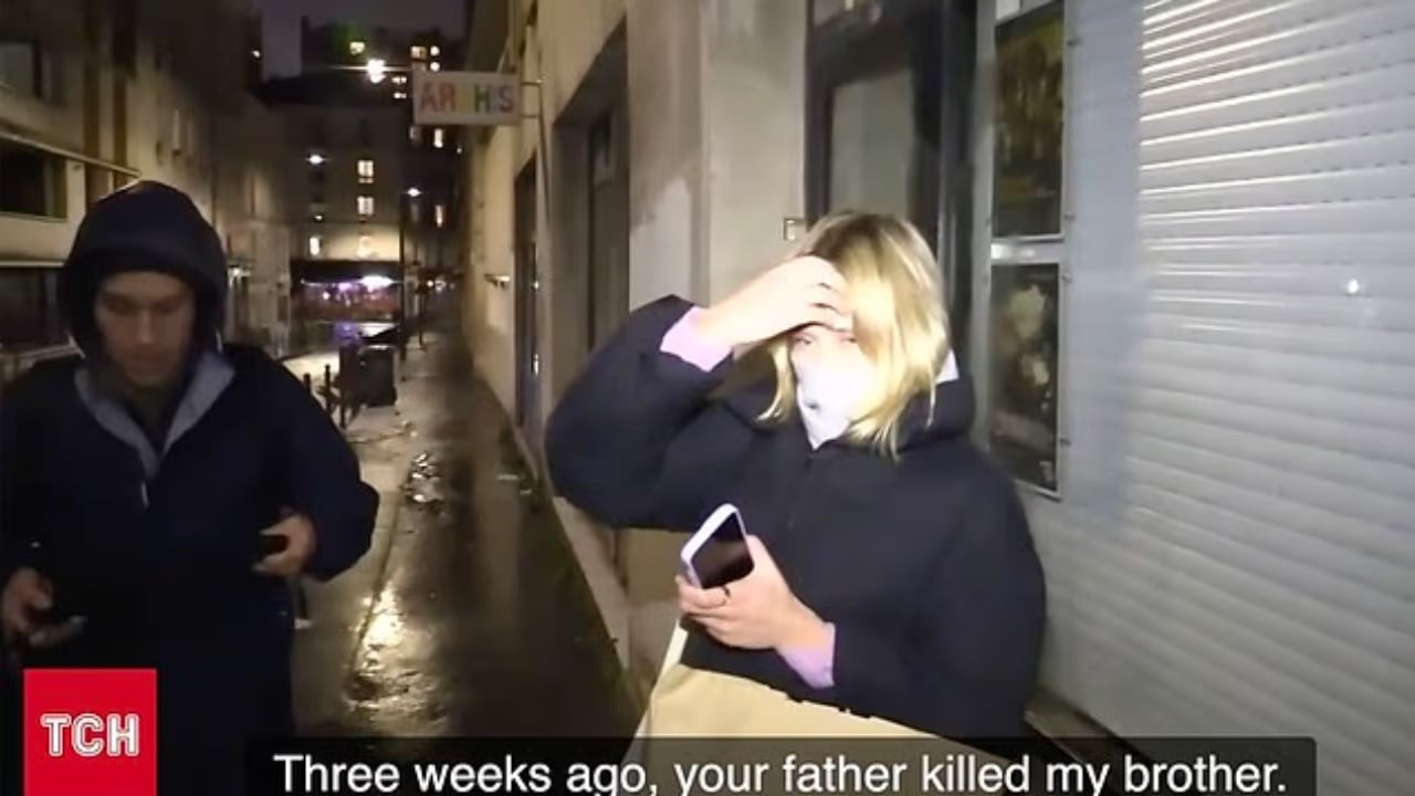 Gazetari ukrainas ndalon vajzën e Putinit në Francë: Merre në telefon babin tënd dhe thuaj të ndalojë luftën, më vrau vëllanë