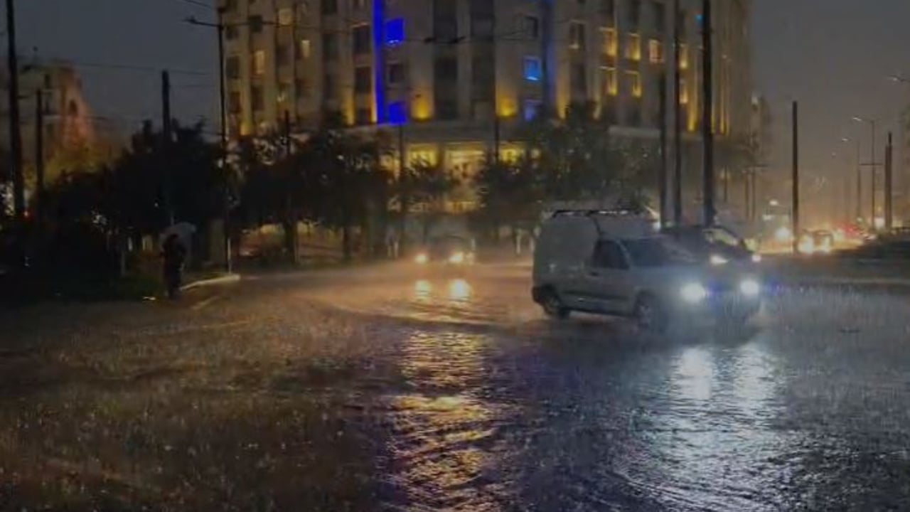 Greqia goditet nga stuhia ‘Vyron’, përmbytje në Zakynthos dhe Athinë