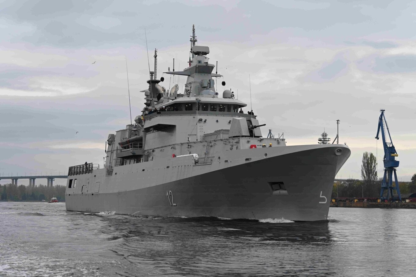 Historike në Varna, Bullgaria merr anijen e parë të re të Marinës pas 100 vitesh