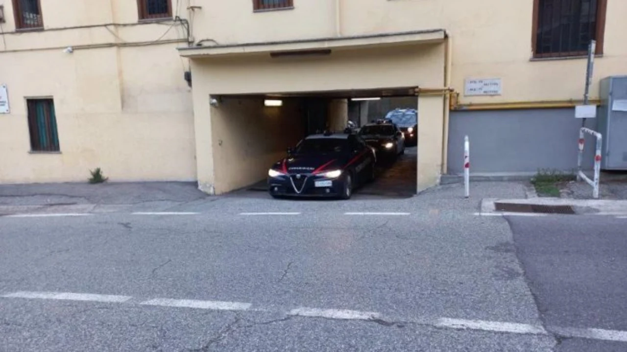 Hyri për të vjedhur një banesë, shqiptari e pëson keq në Itali nga banorët e zonës