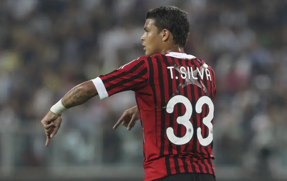 Ideja e bujshme! Thiago Silva drejt rikthimit te Milan? Ja plani i përgatitur nga kuqezinjtë